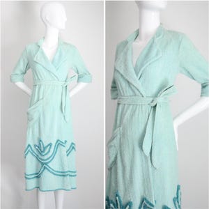 Vintage 1940&#39;s Chenille Dressing Gown original 1940&#39;s turquoise blue lotus pattern chenille robe 1940&#39;s chenille loungewear UK 10 US 6
