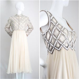 Vintage 1960er Empire-Linie cremefarbenes Seidenkleid und Jacke mit passender Jacke 1960er Jahre cremefarbenes Seidenkleid und Jacke UK 10 US 6