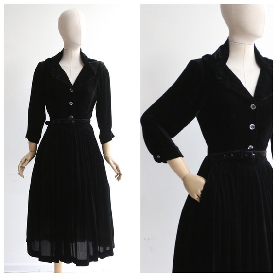 Vintage 1950's dress vintage 1950's black velvet d