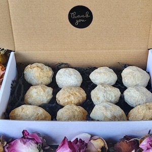 12 SMALL Break Your Own Geodes Gift Box Crystal Quartz Geodes 1-1.5 inch Geodes Crystal Quartz Unopened Geodes Crystals Rocks Lapidary