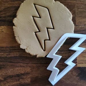 Lightning Bolt Cookie Cutter|Fondant Stencil|Storm|Weather|Thunderbolt|Cookies|Cakes|Baked Goods|3D Printed