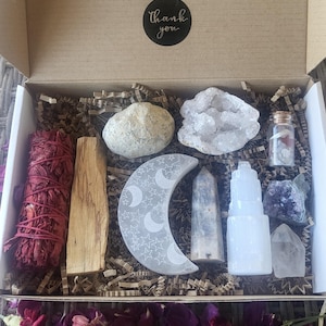 Dragon Blood Sage Kit Crystal Box Gift Box Cystals Geodes Sage bundle Gift Smudge Box Witchy