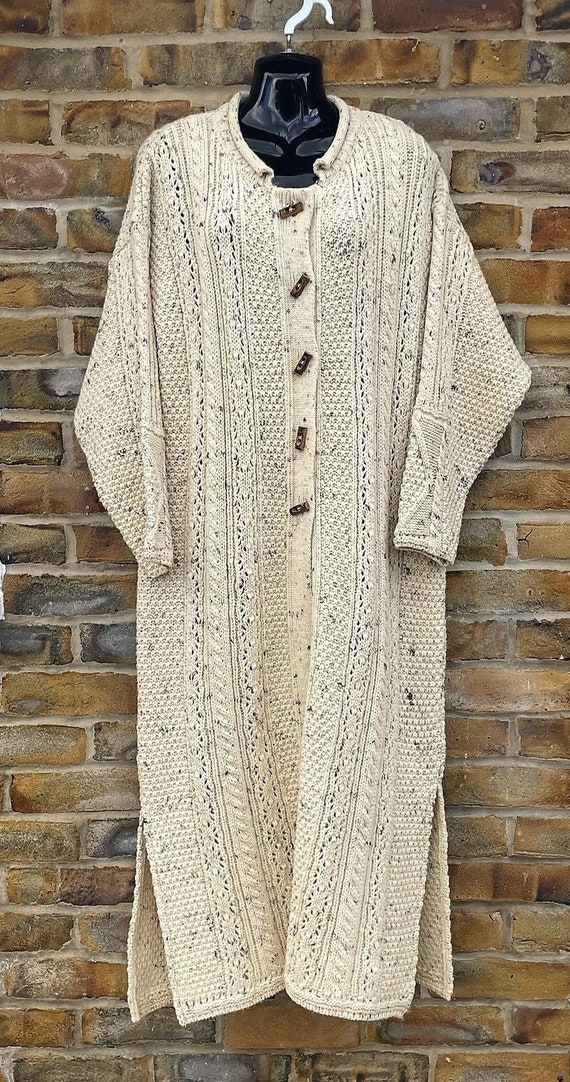Vintage 1990's "Tivoli Aran wool" Full length chun