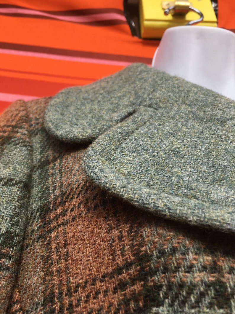Vintage 1970/'s La Petite British made high wool blend greenbrown windowpane overcoat Size UK 10?