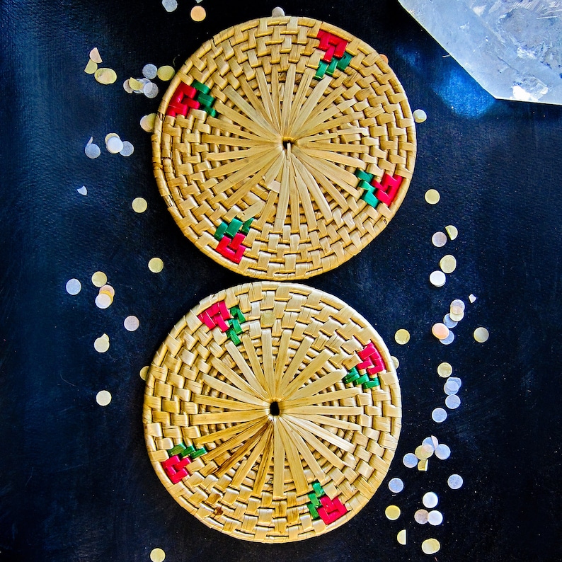 Two Floral Motif Bohemian Boho Trivets or Potholders Vintage Round Woven Straw Raffia Hot-pads