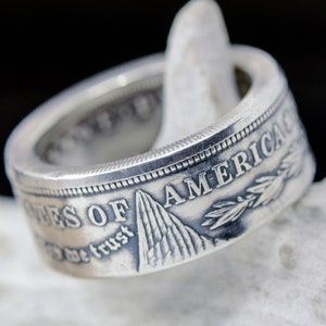 Handgefertigter Ring aus USA in Silber von Stone Forge Studios