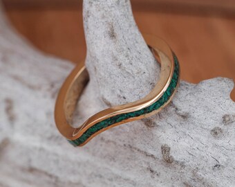 Bague en U en malachite dorée ou argentée - Stone Forge Studios