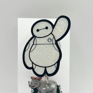 Baymax, le sixième héros, insigne d'infirmière/professeure, bobine image 1