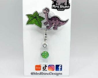 Littlefoot Tree Star Badge Reel, Land Before Time Inspired Glitter Retractable ID Badge Holder, Cute Dino Nurse Teacher Gift