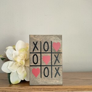 XOXO Sign | Valentine&#39;s Day | Tic Tac Toe Valentine&#39;s Day Sign | Fun Valentine&#39;s Sign