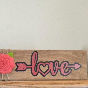 Love Sign | Valentine&#39;s Decor | Felt Flower V-Day Decorations