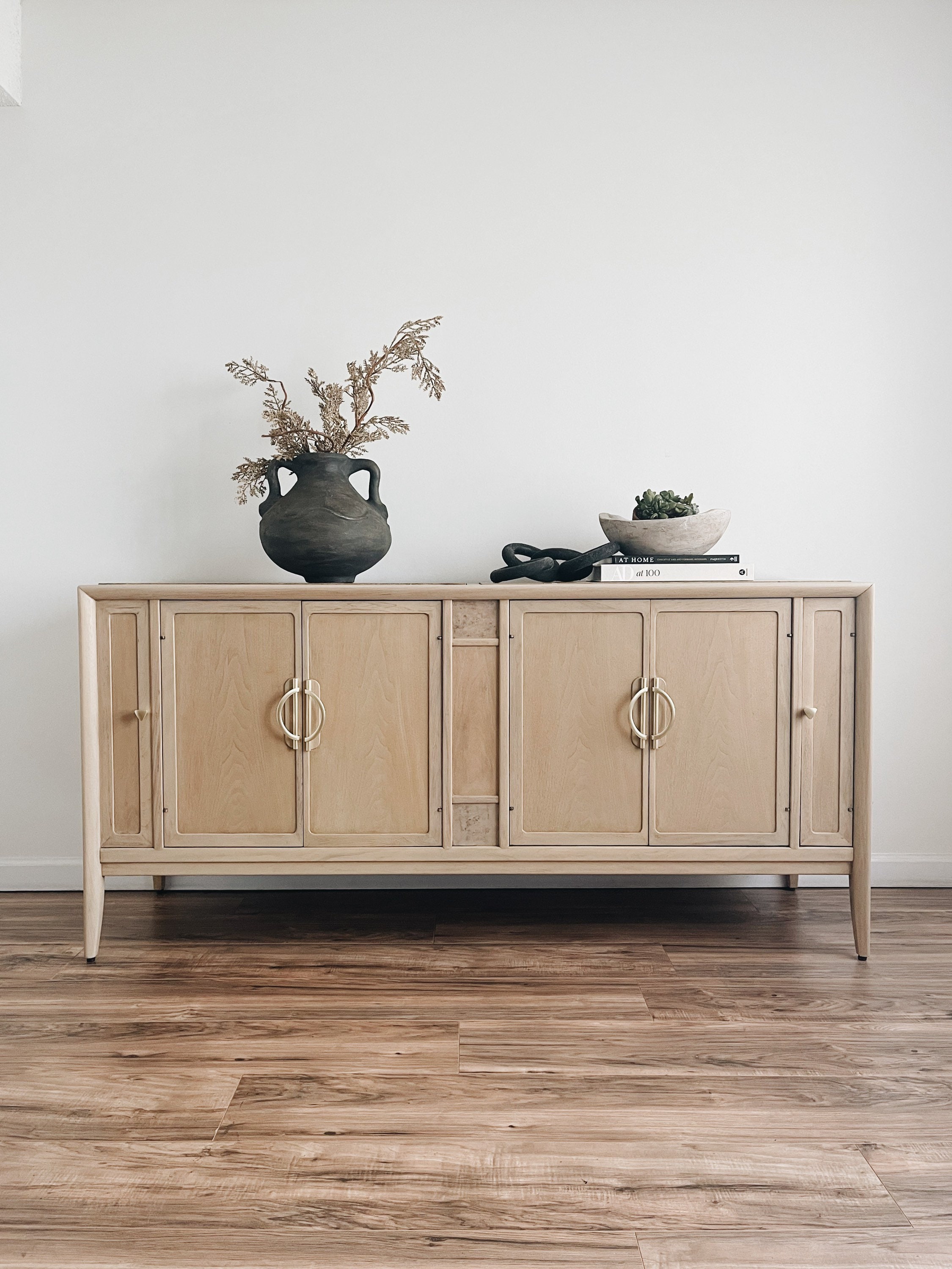 Credenza light wood deals