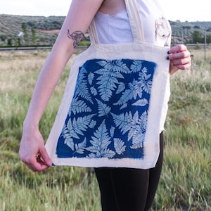 Fabric cyanotype kit, diy solar printing kit, tote bag cyanotype kit, craft kit, cyanotype print, diy kit, make your own tote bag
