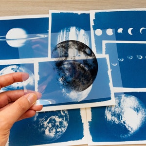 Kit cyanotype, pochoirs cyanotype, art solaire, kit de création, travaux de bricolage, pochoirs cyanotype, kit de création pour adultes, pochoirs cyanotype planètes