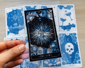 Kit cyanotype, pochoirs cyanotype, kit de création, bricolage, kit de création pour adultes, cyanotype de cartes de tarot, cartes de tarot la lune et le soleil