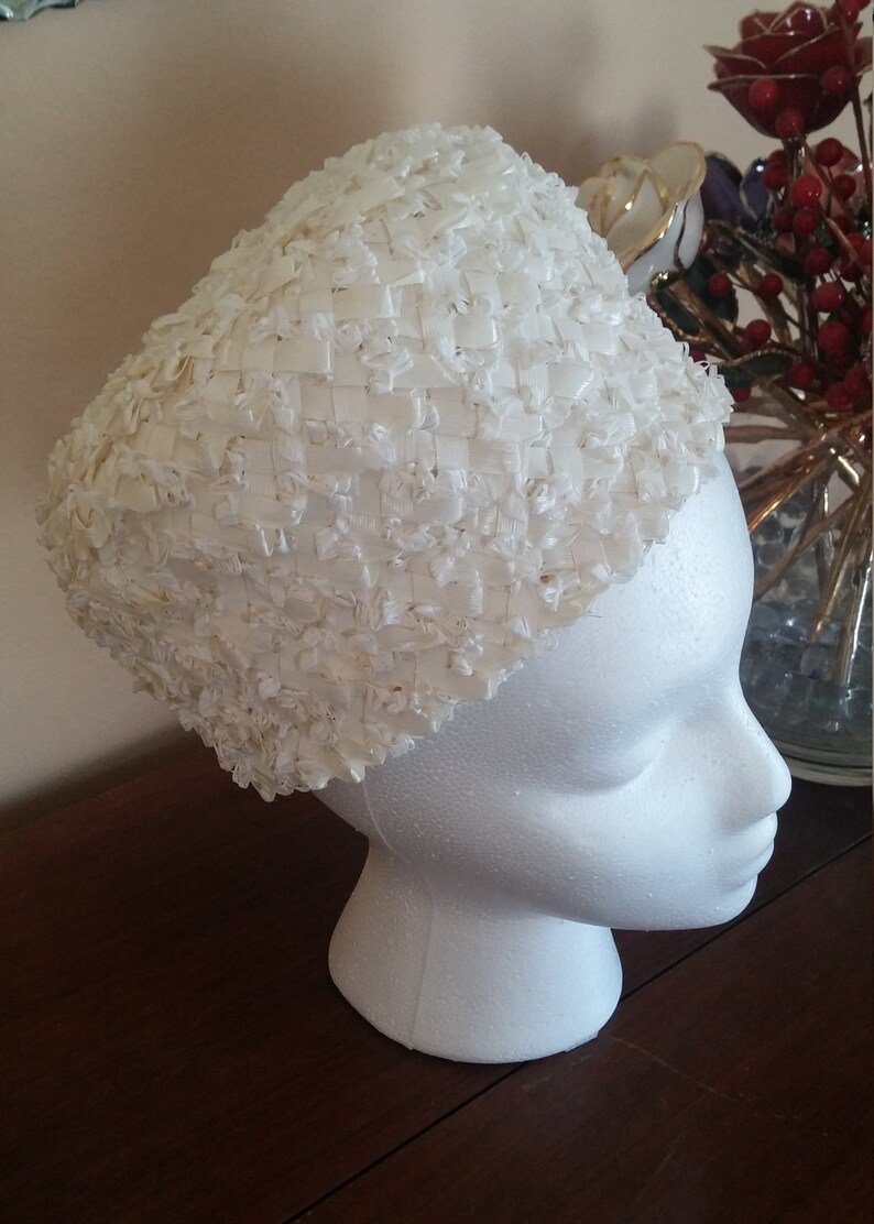 Vintage Ivory White Plastic Woven Pillbox Hat by Julie Inc Detroit