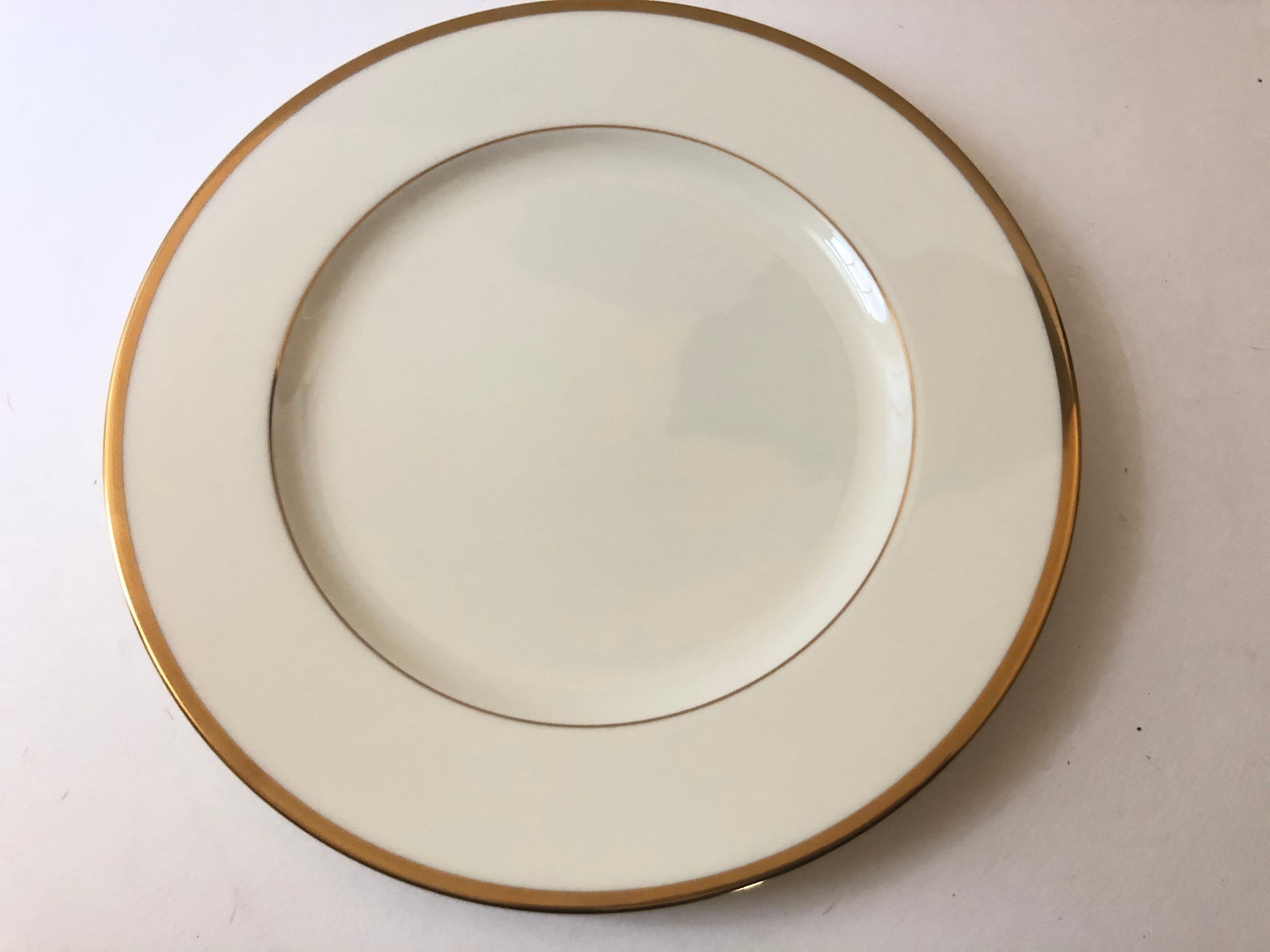 Noritake Bone China Five Piece Place Setting Pattern 9726 Troy