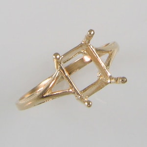 Vintage Solid 14K Gold Ring Setting for 8x6 Emerald Cut Faceted Gems, Ring Blank, DIY Ring Setting
