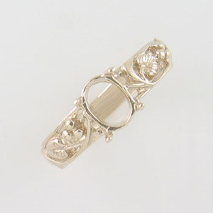 Vintage Solid Sterling Silver Ring Setting for 7x5 Oval Faceted Gems, Ring Blank, DIY Ring Setting