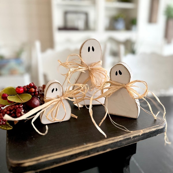 Halloween Decor Wood Ghost Set of 3 or Single, Primitive Ghost Shelf Sitter Fall Halloween Decor, Cute Ghost Set for Tier Tray Handmade