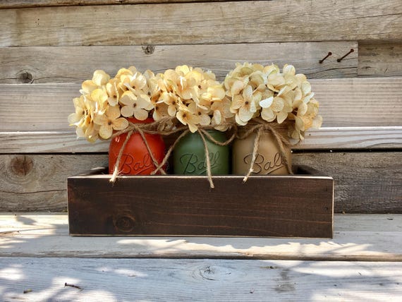 I'm a huge fan of the Autumn season & there are so many cute indoor decorations available!! Check out my top picks for farmhouse fall home decorations!