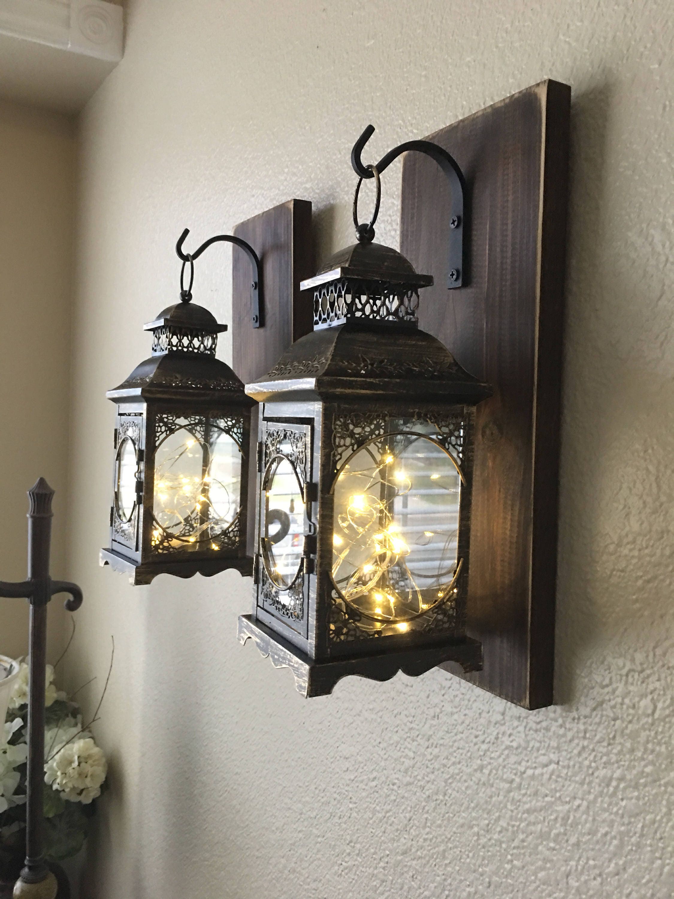 Details about   Rustic Wall Decor-Wall Sconce-Farmhouse Wall Decor Mounted Hanging Metal Lantern 
