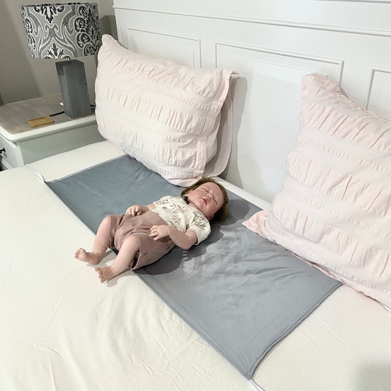 100% Mulberry Silk 22 Momme Silk Slip for Queen or Double Bed Silk