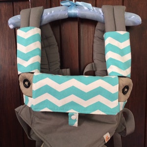 Ergo 360 kwijlen, slabbetje, bijtringen in mintkleurige chevron voor draagzak Ergo, Manduca, Lillebaby