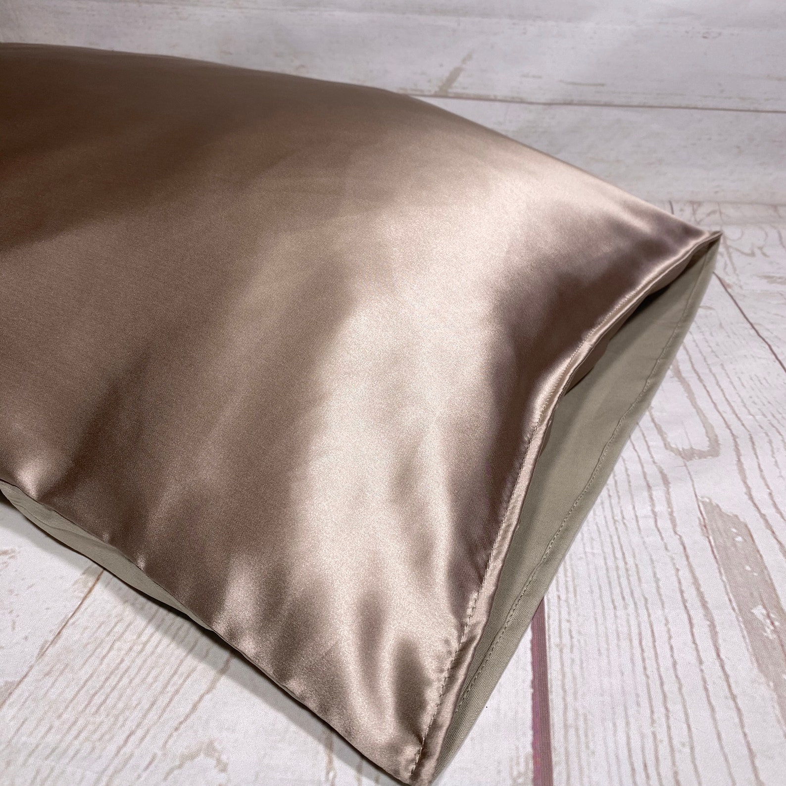 Mulberry Silk Curved Pillowcase 100 Silk 22 Momme Silk Pillow Etsy