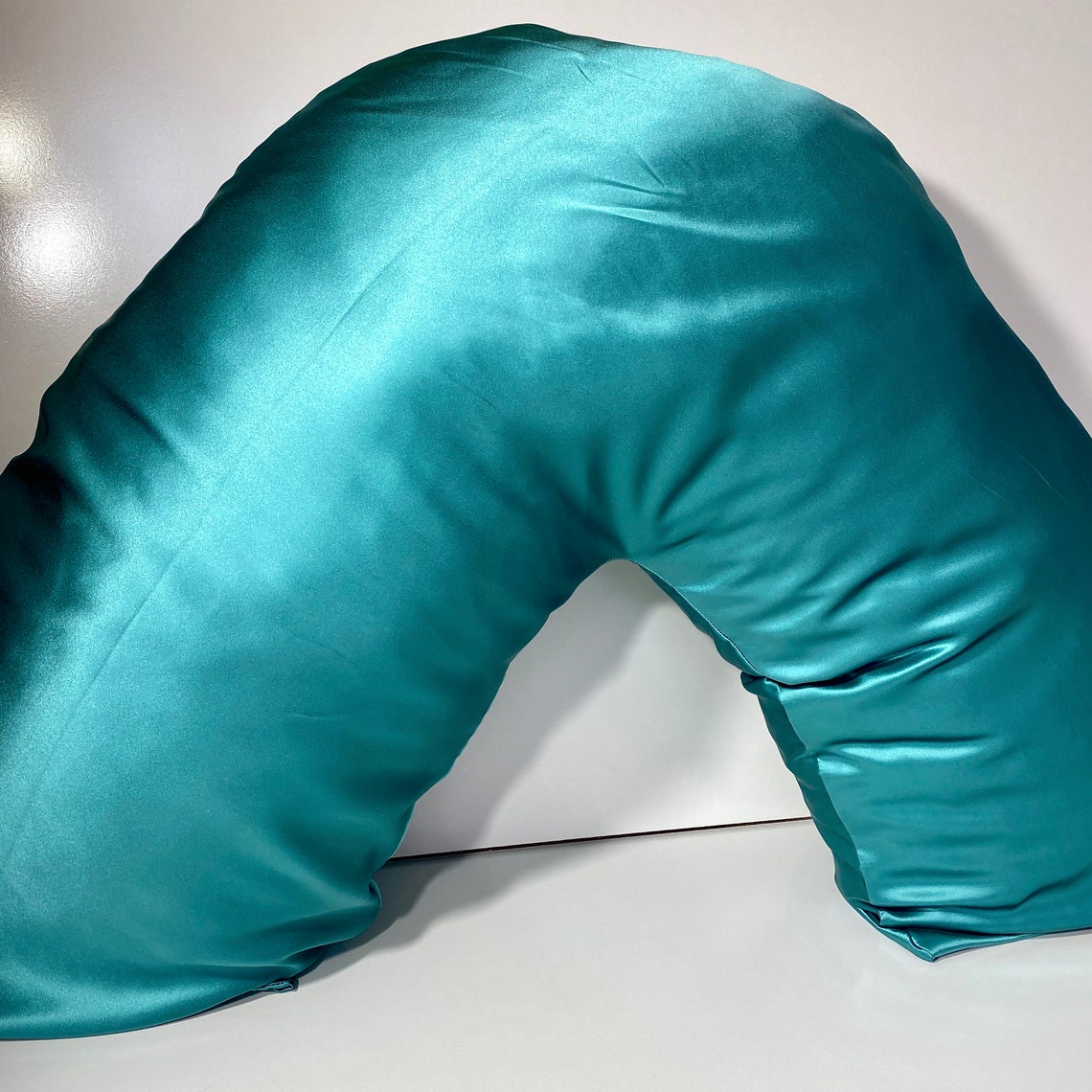 Tri Boomerang V shape pillowcase in 100 Mulberry silk 22momme Etsy