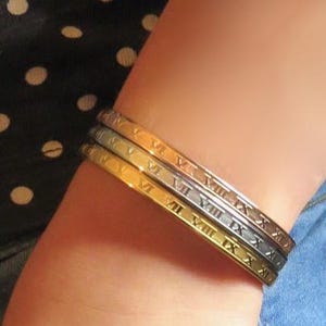 Roman Numeral Stainless Steel Bracelets, VERY SMALL, Gold, Silver, Rose Gold Bangles, SMALL, Shiny Hinged Bracelets, Very Small Size