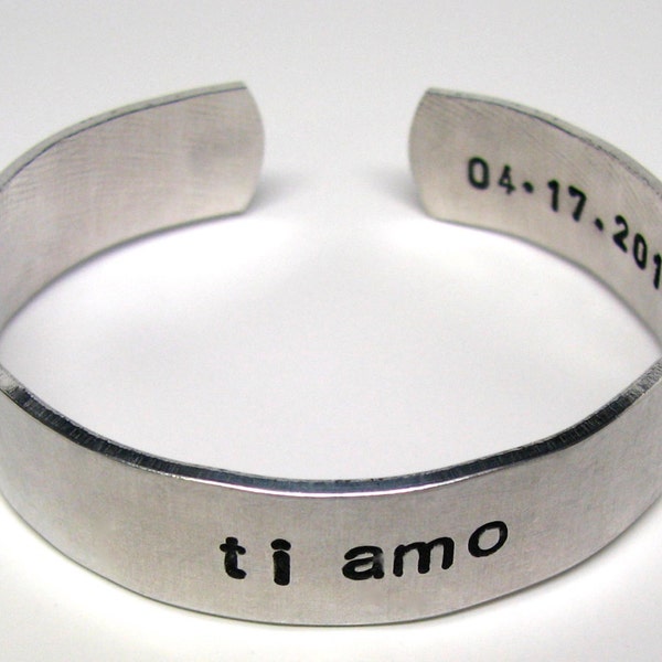 ti amo bracelet with date stamped inside, wedding jewelry, anniversary jewelry, meaningful date, memorable date jewelry, friendship jewelry