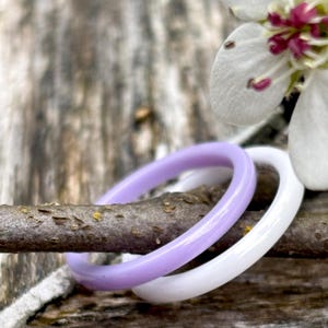Keramik weißer, rosa oder lila Ring, dünne Keramik Stapelringe, 2 mm Lavendel, rosa oder weißer Freundschaftsring, kleine Ringe