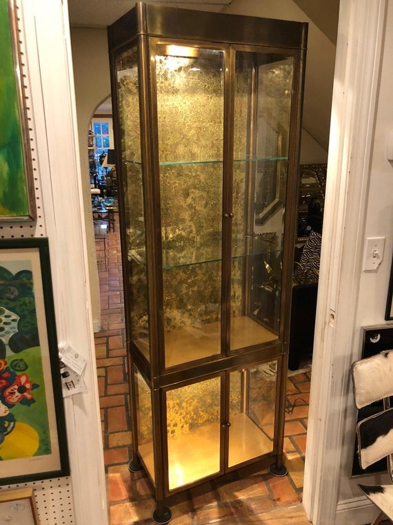 On Hold Mastercraft Brass Vitrine Or Etagere