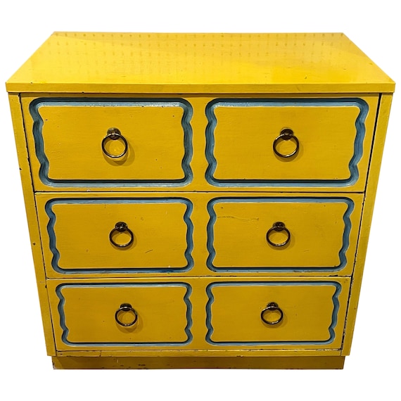 Dorothy on sale draper dresser