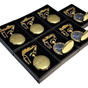 7 Groomsmen Taschenuhren mit Gravur - Vintage personalisierte Uhr in Geschenkbox - Blaues Zifferblatt mit römischen Ziffern - Seine und ihre Geschenke - Boxset