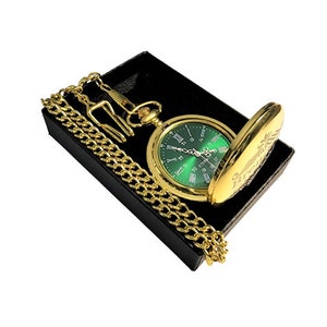 Gegraveerd zakhorloge - Groene wijzerplaat zilveren Romeinse cijfers gepersonaliseerd gouden zakhorloge met doosje, ketting en gravure - vintage stijl