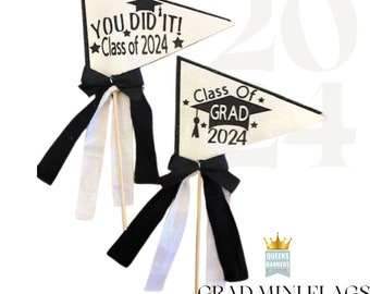 Graduation Flag, Class of 2024 flag, Graduation Party Decor, Class of 2024 decorations, Graduation gift, Class of 2024 gift