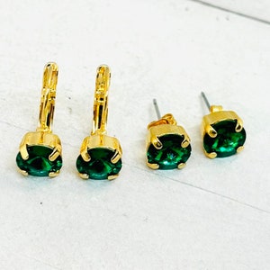 8mm Majestic Green Crystal Drop Earrings, Christmas Green Crystal Solitaire Earrings, Dark Green Crystal Stud Earrings, YOU CHOOSE METALS