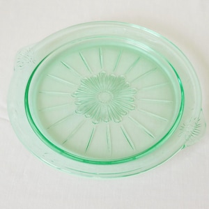 1930s US Glass 'Tendril Green' uranium glass handled cake plate