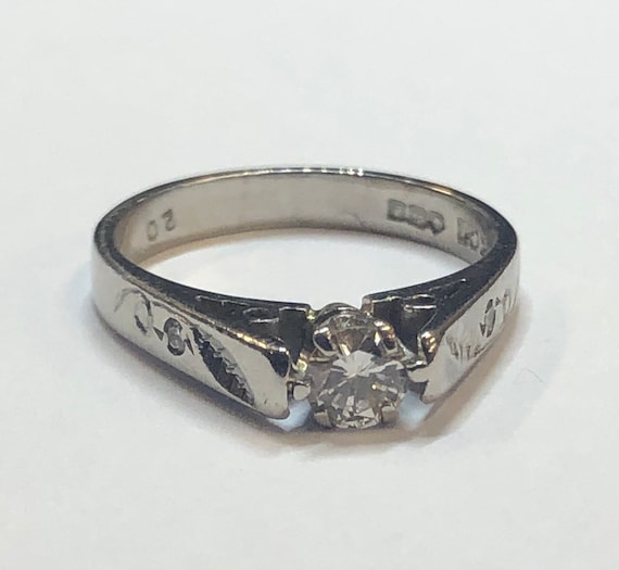 Platinum single clearance stone diamond ring