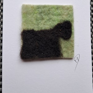 Tarjeta de felicitación textil de oveja negra, tarjeta de felicitación de fieltro y bordado, tarjeta de arte textil, tarjeta de felicitación con interior en blanco, tarjeta para cualquier ocasión