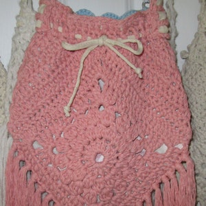 Handmade crochet Boho style fringed cotton bucket bag lined peach blue pink green purple black vintage messenger shoulder