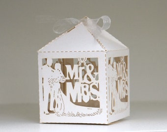 Mr & Mrs Wedding Favour 50  Boxes -wholesale prices
