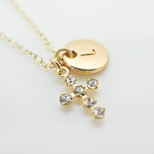 Collar de Primera Comunión para Niña, Cruz Personalizada y Collar Inicial, Regalo de Confirmación, Collar de Niña de Flores 12 "-16" Cadena de relleno de oro