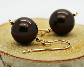 Brown Pearl Earrings, Chocolate Pearl and Gold Earrings For Her Birthday, Minimalist Pearl Earrings, Swarovski Pearls, Gift for Mother's Day