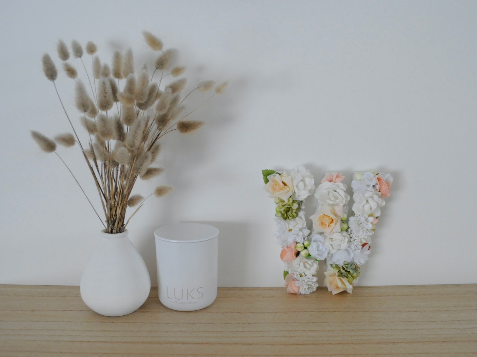 Floraler Anfangsbuchstaben W 18cm Weiß Pfirsich & Grün | Etsy
