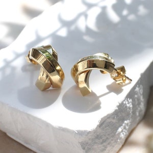 9ct Yellow Gold Kiss Huggie Stud Earrings • Solid Gold Crossover Stud Earrings • X Stud Earrings • Anniversary Earrings