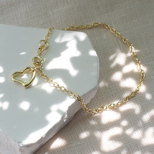 9ct Yellow Gold Heart Drop Charm Bracelet • Solid Gold Heart Charm Bracelet • Golden Anniversary Gift
