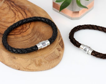 Pulsera de cuero con nudo de amor celta para hombre